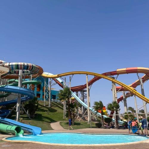 Аквапарк Макади Water World в Хургаде