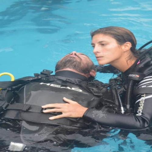 Emergency First Response diving course